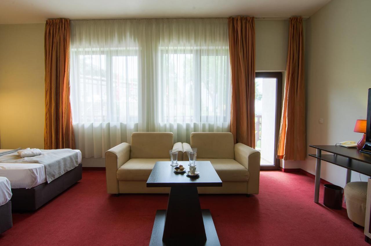 Park Hotel Arbanassi Exterior photo